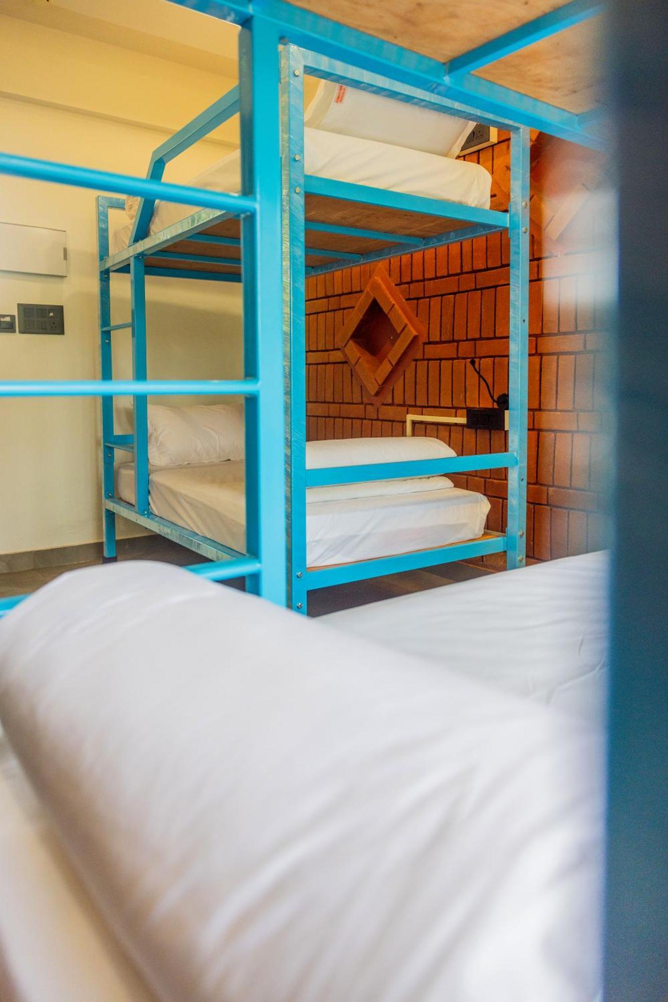 Downtown Hostels - אנג'ונה מראה חיצוני תמונה